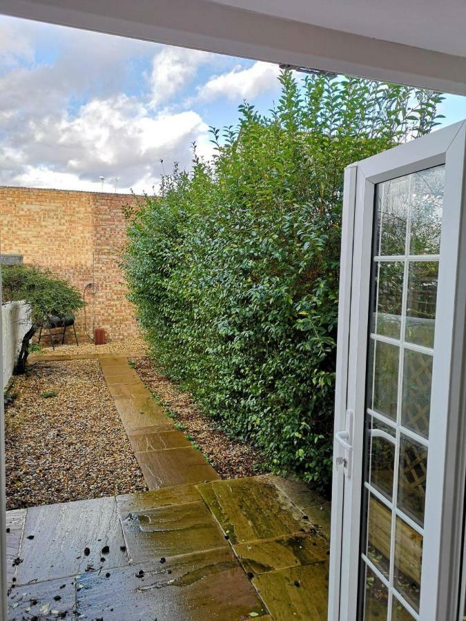 Villa Guildford Town House Esterno foto