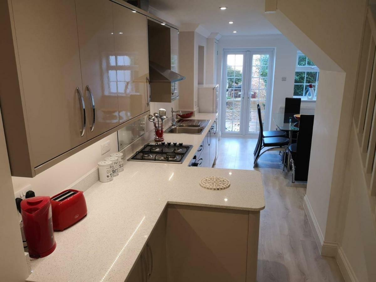 Villa Guildford Town House Esterno foto